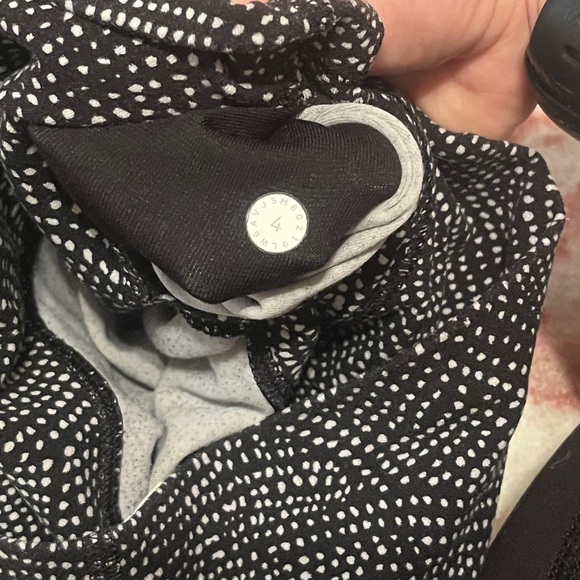 Lululemon align leggings size 4 - Picture 4 of 4